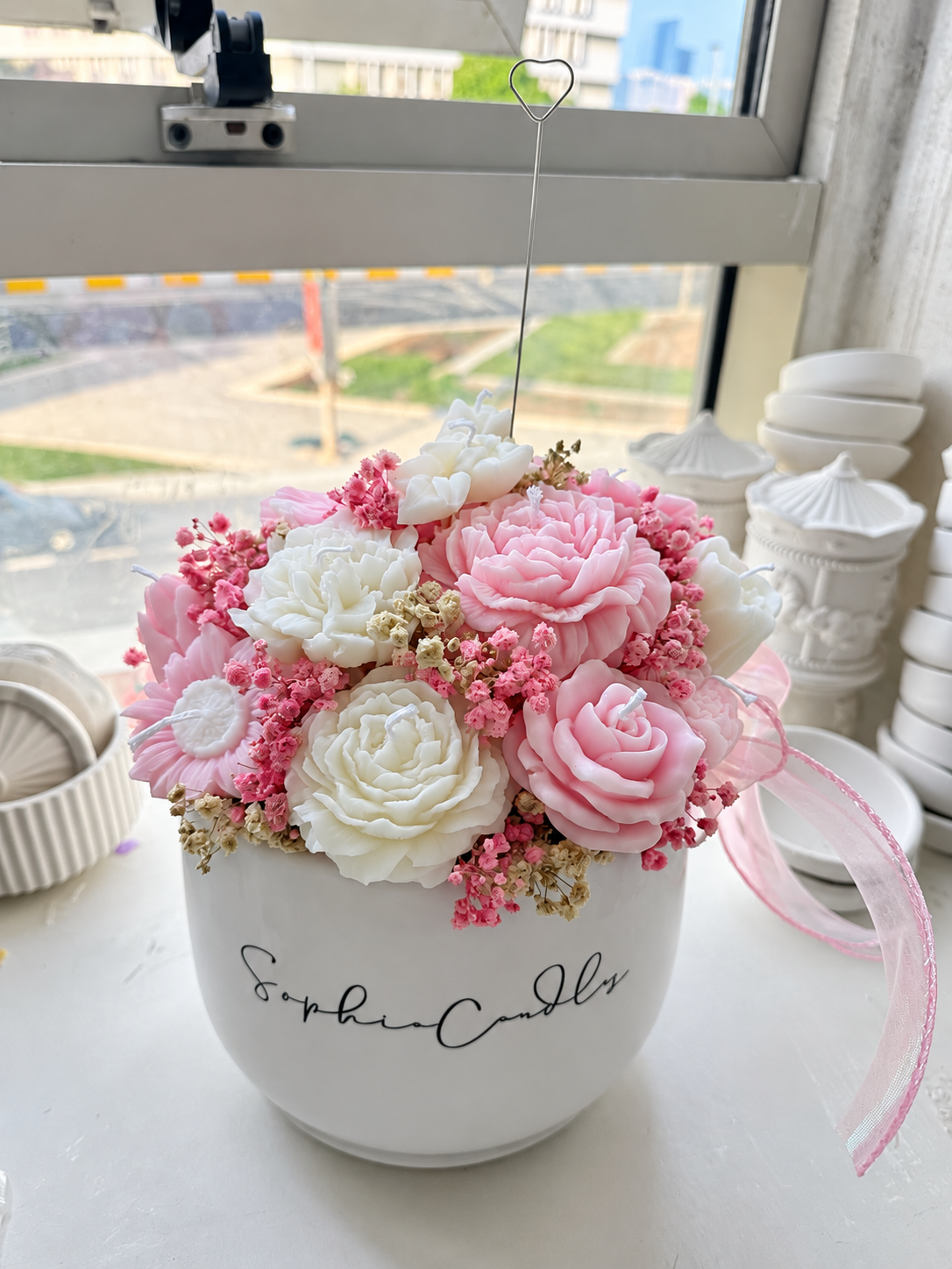Pink & Ivory Floral Candle Vase — authentic large-size photograph